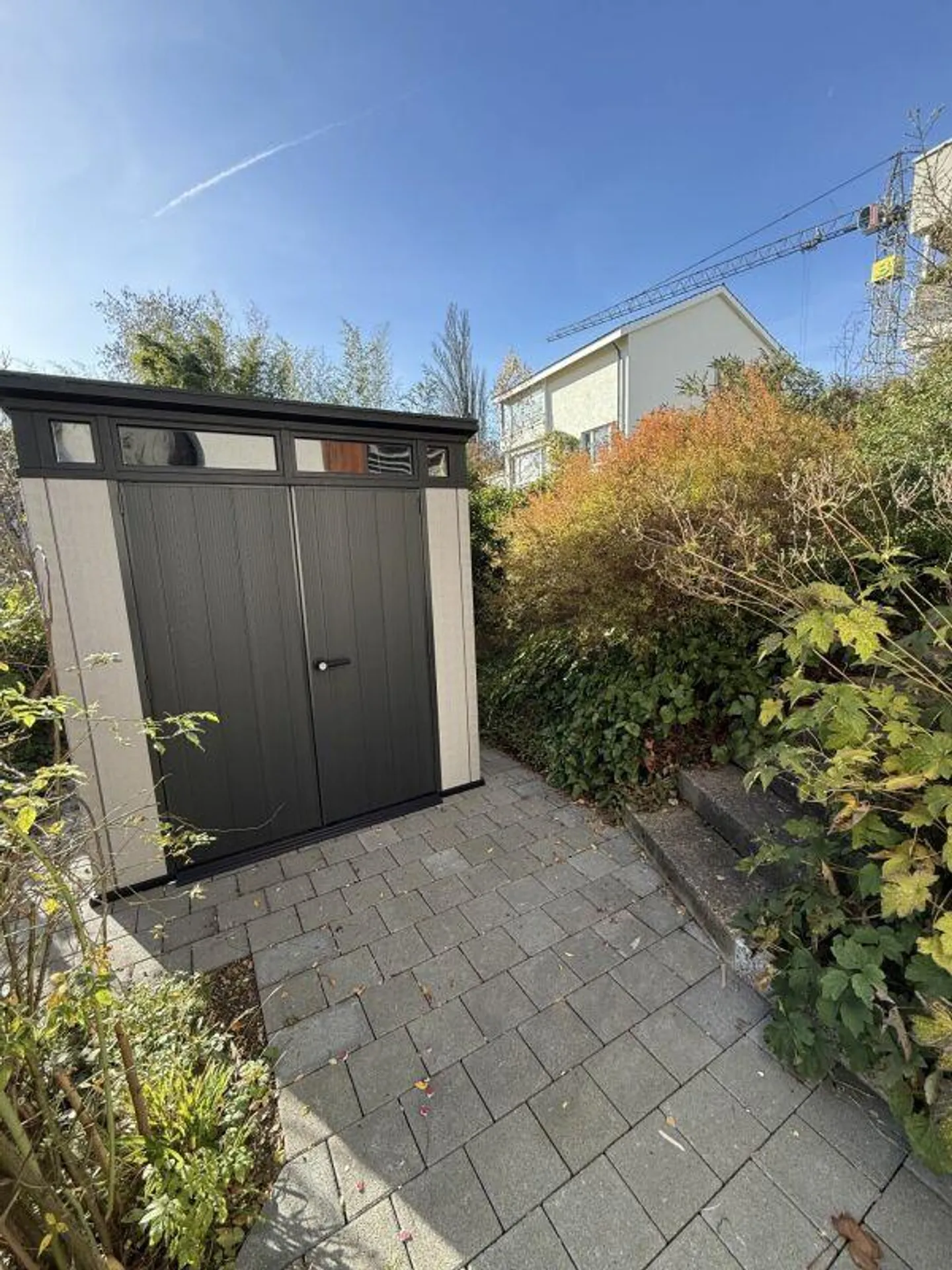 Incantevole monolocale al piano interrato con area salotto nel giardino - Foto 8 di 9