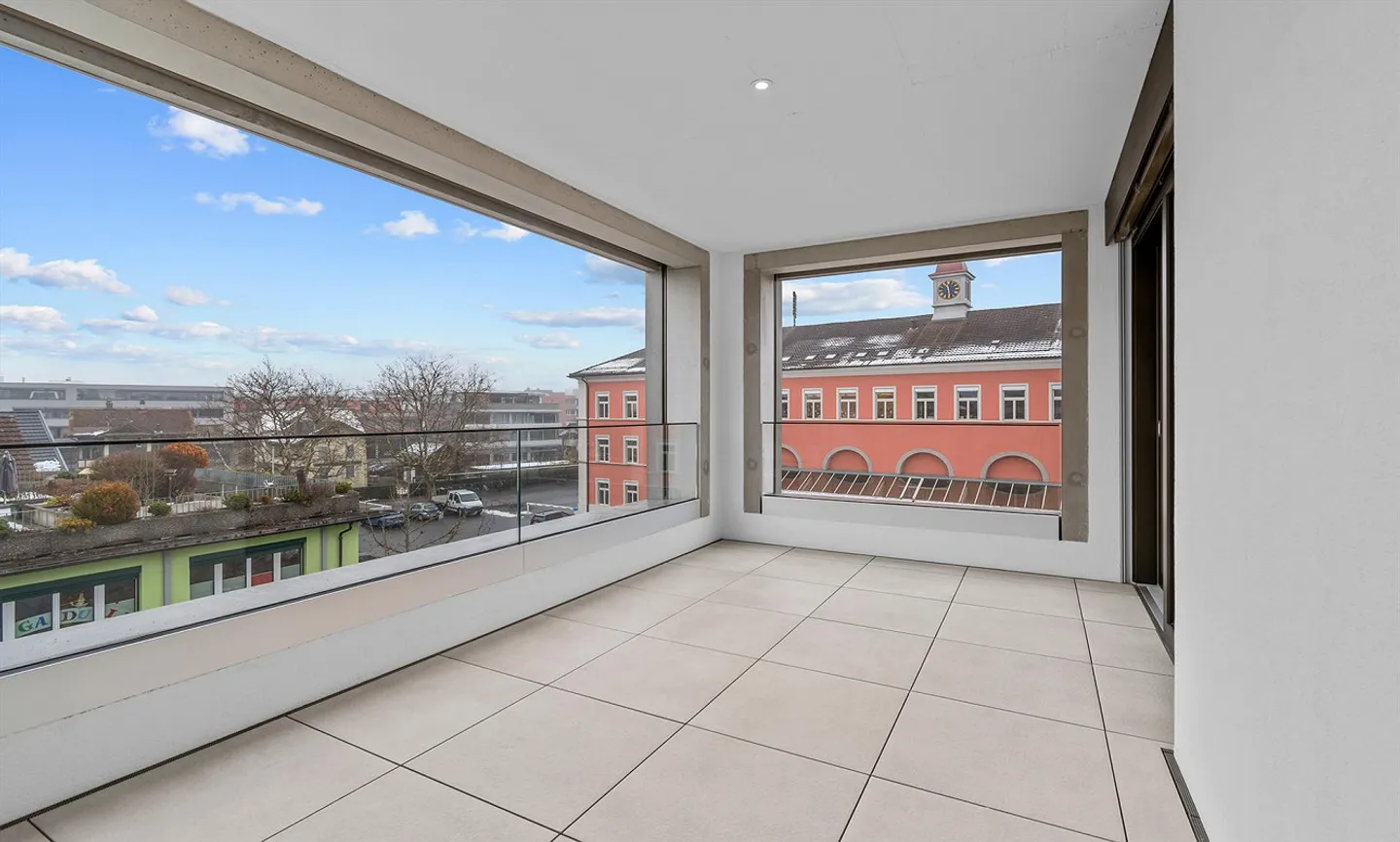 Ensoleillé, lumineux et ultra moderne - Appartement 3.5 pièces 8.17 - Photo 11 sur 12