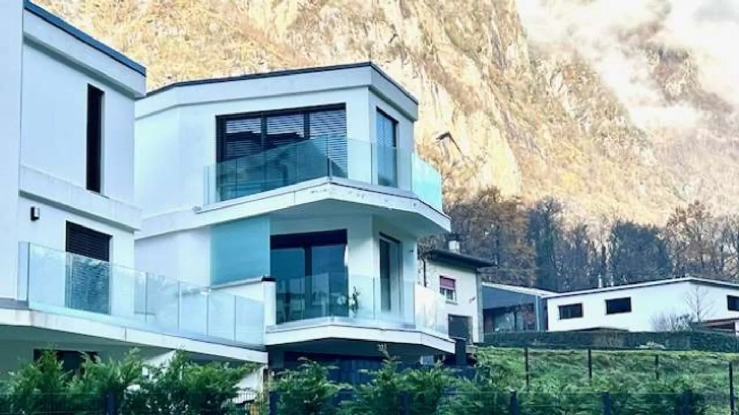 «Neue Villa mit Garten» - Foto 1 von 20