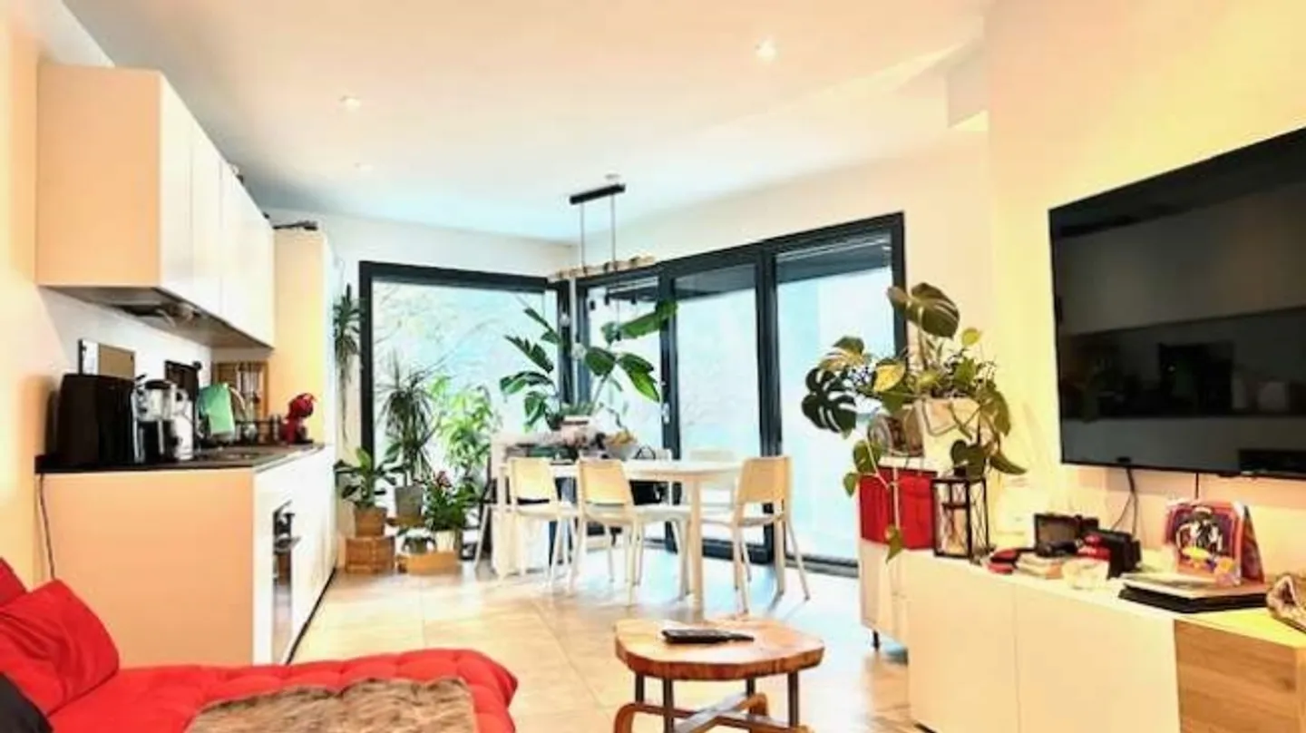 «Neue Villa mit Garten» - Foto 2 von 20