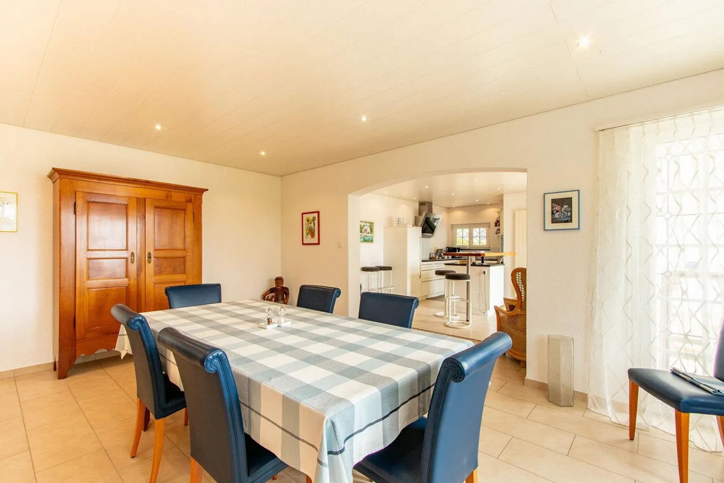 Exclusive villa with breathtaking lake and alpine views as well as pool oasis - Photo 14 of 18