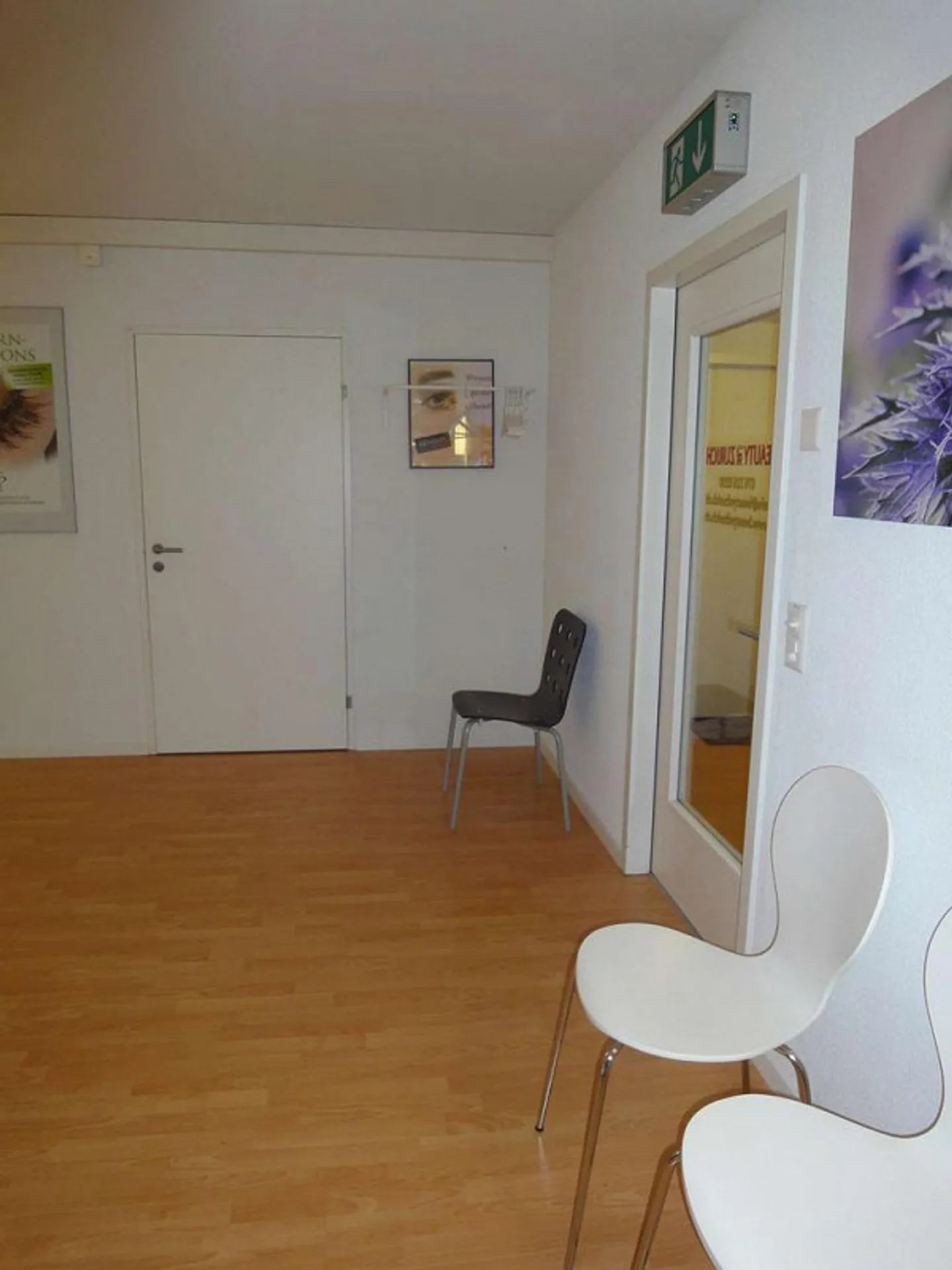 Office space for rent in the best location in the center of Seebach! - Photo 6 of 7