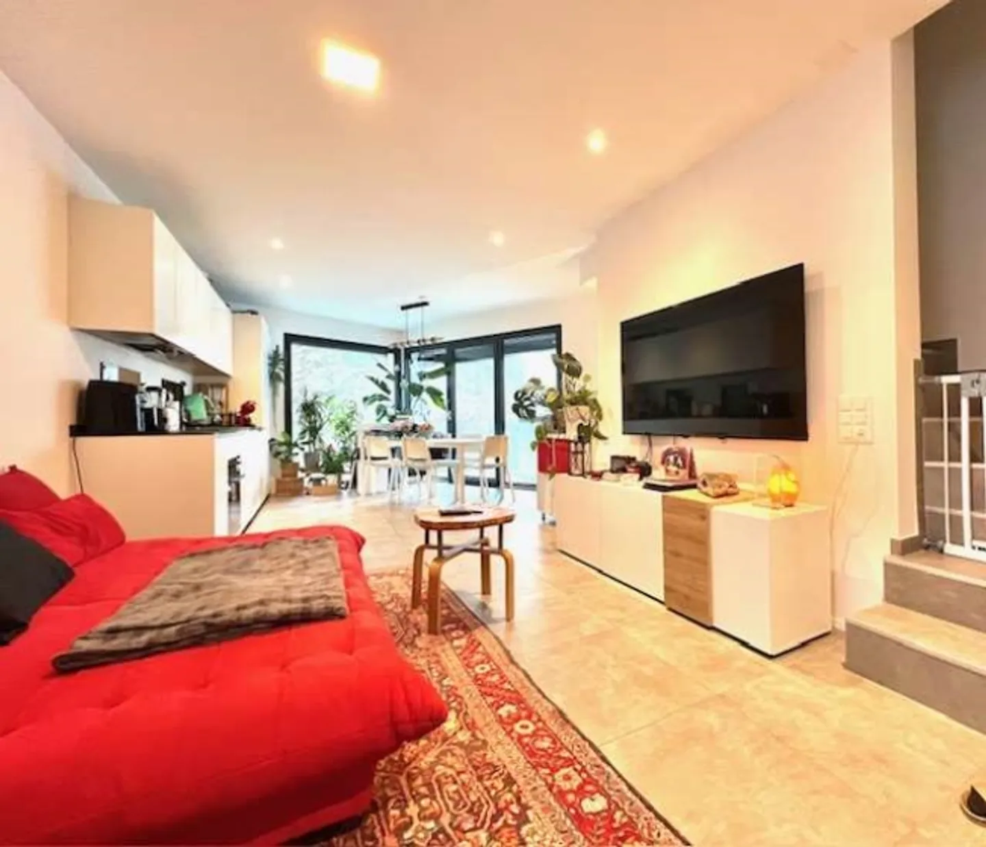 «Neue Villa mit Garten» - Foto 3 von 20