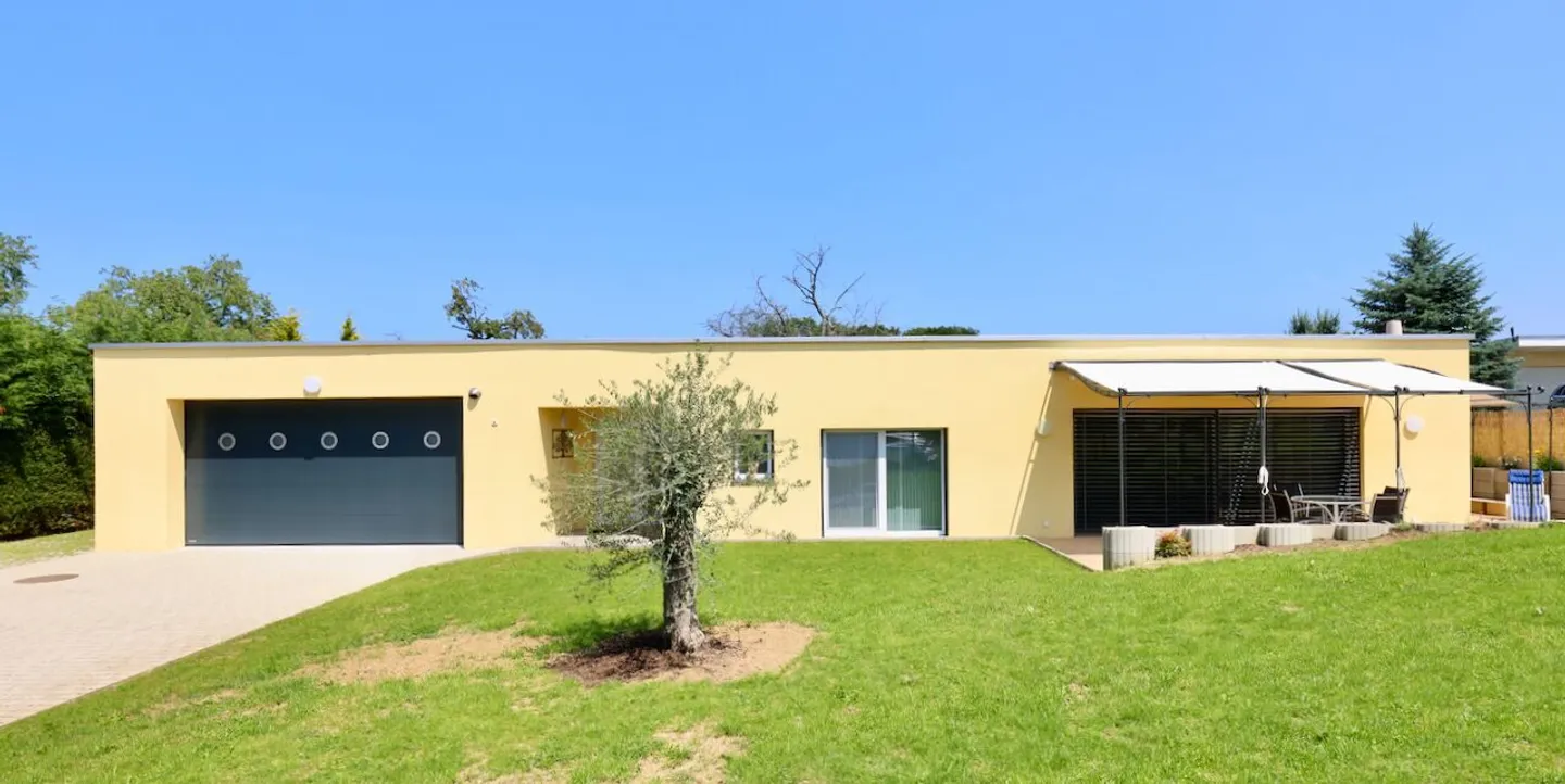 Villa for sale - Photo 2 of 13