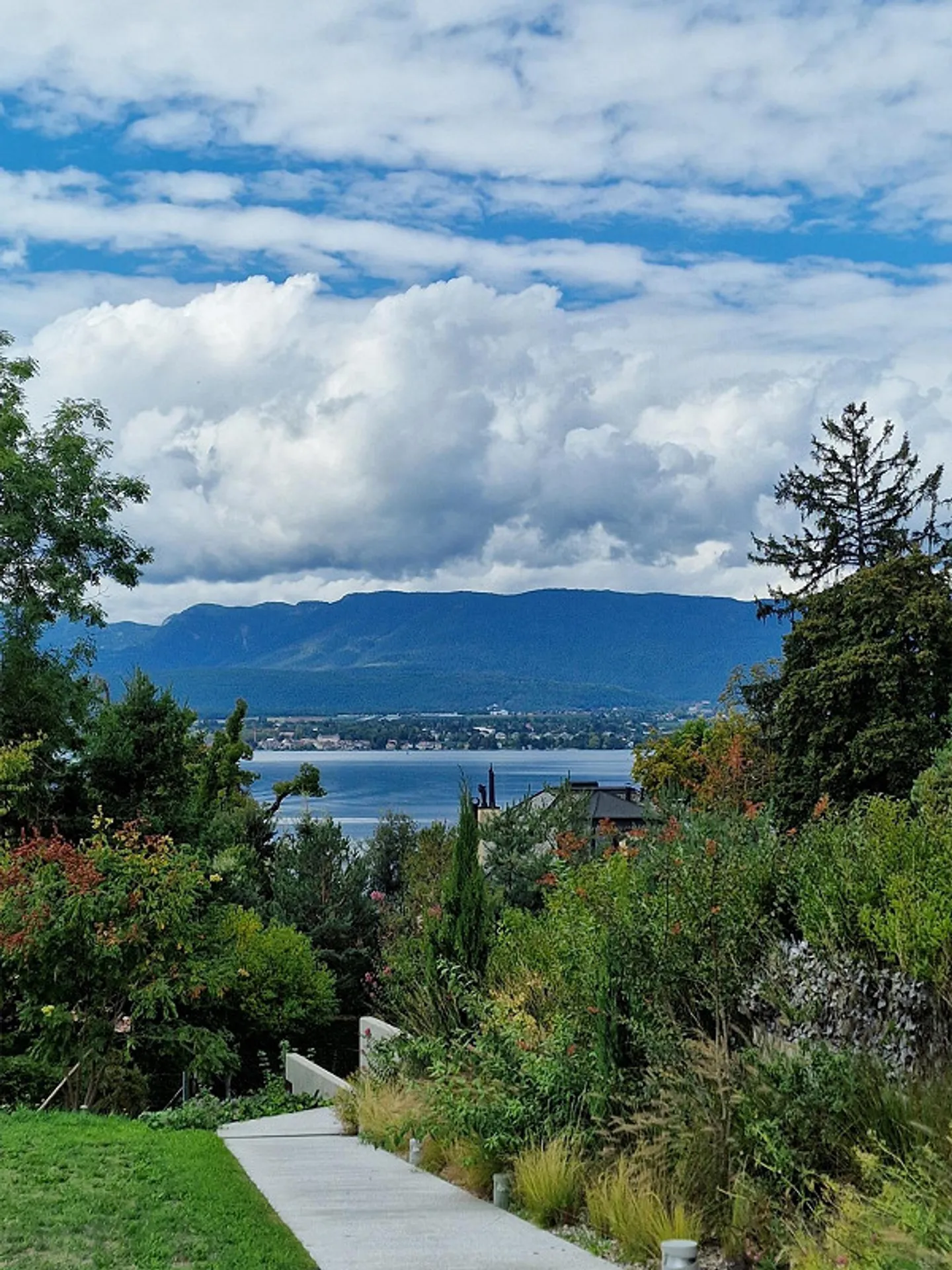 Traumhaft, barrierefrei und praktisch - Foto 1 von 16