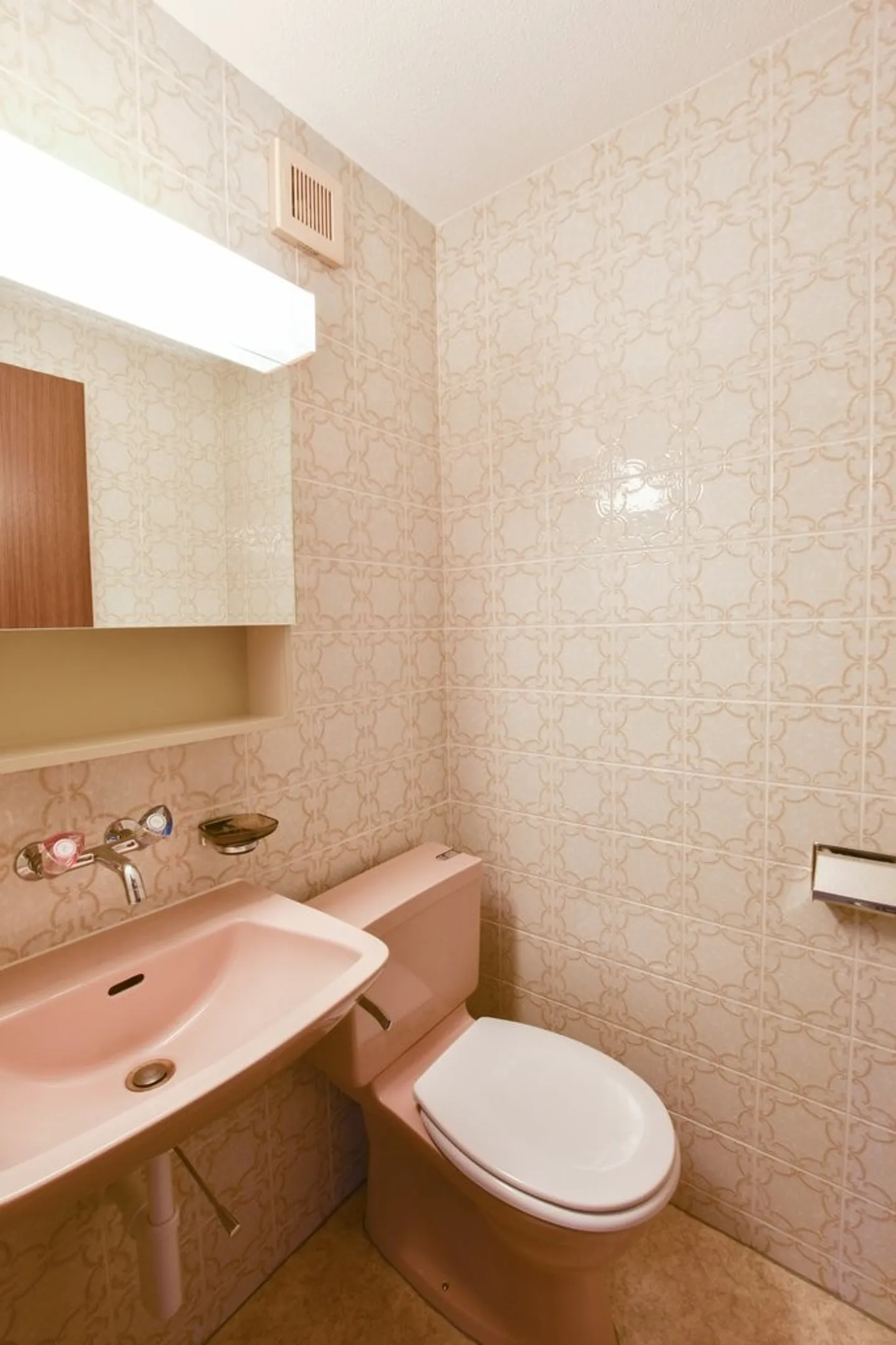 Charming 4.5-Room Apartment - Photo 10 of 12