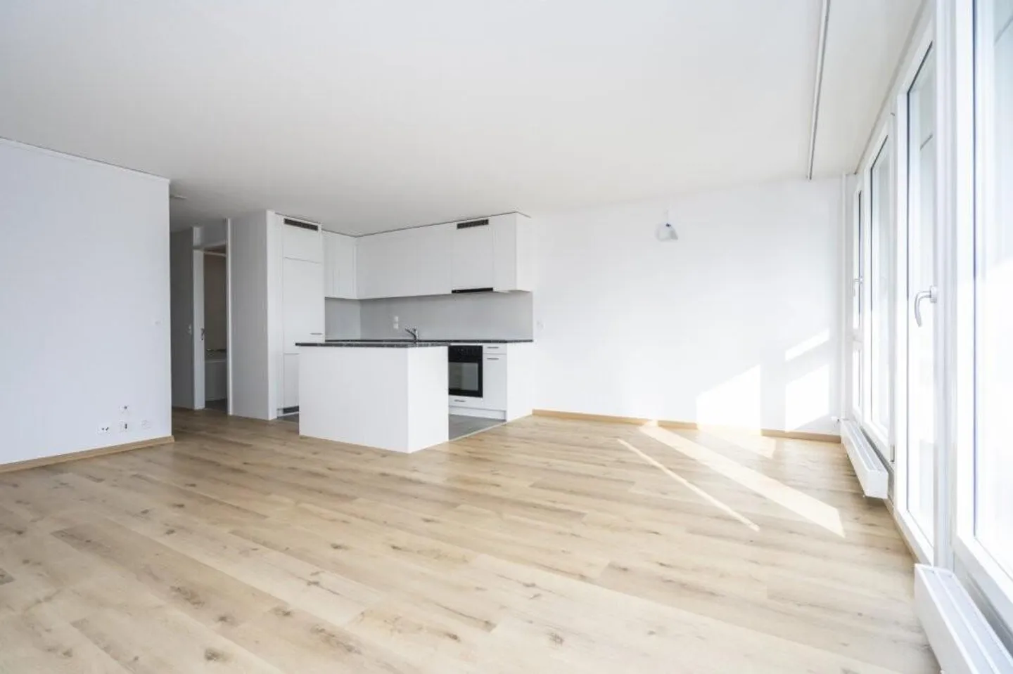 Votre Nouveau Foyer : Appartement 3.5 Pièces Presque Neuf Près du Centre ! - Photo 1 sur 9