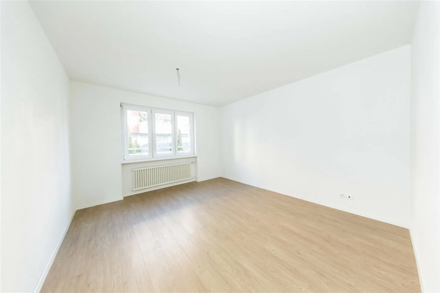 Modernes Apartment mit 2 Balkonen - Foto 2 von 6