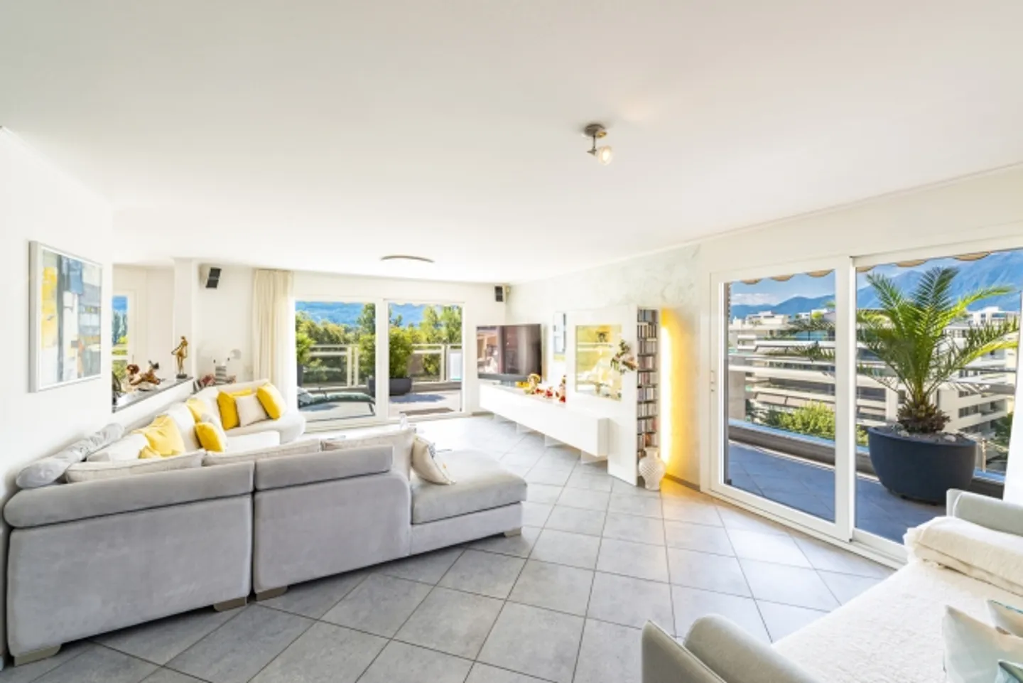 «4.5-Zimmer-Penthouse nahe dem Zentrum von Locarno» - Foto 2 von 9