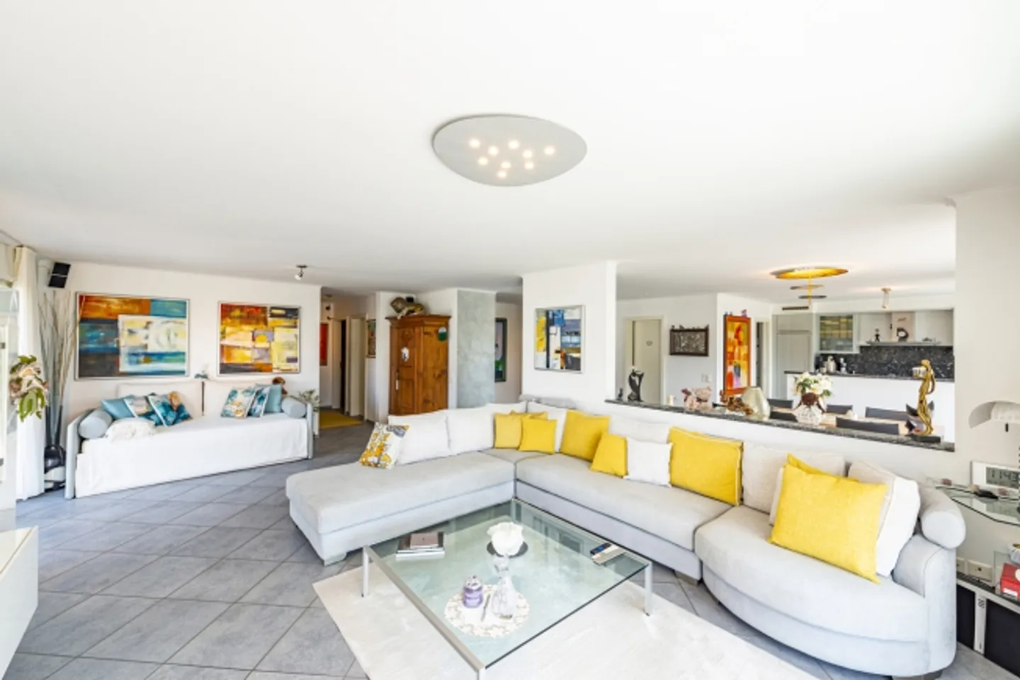 «4.5-Zimmer-Penthouse nahe dem Zentrum von Locarno» - Foto 3 von 9