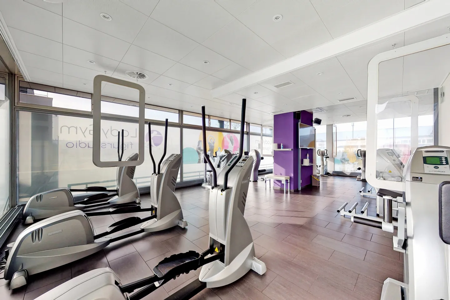 236m² - Spazio commerciale versatile - limitato fino all'inizio del 2027 - Foto 2 di 11