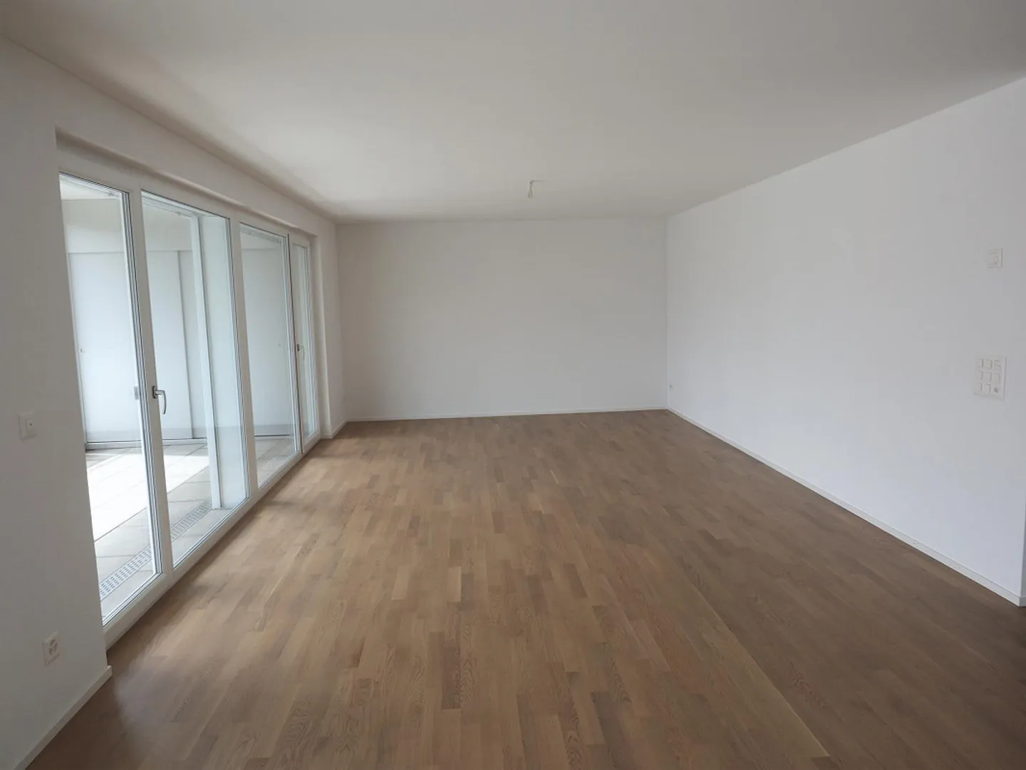 3½ • Modern • Climate Comfort Apartment on 1st Floor • Quiet Environment - Photo 3 of 10