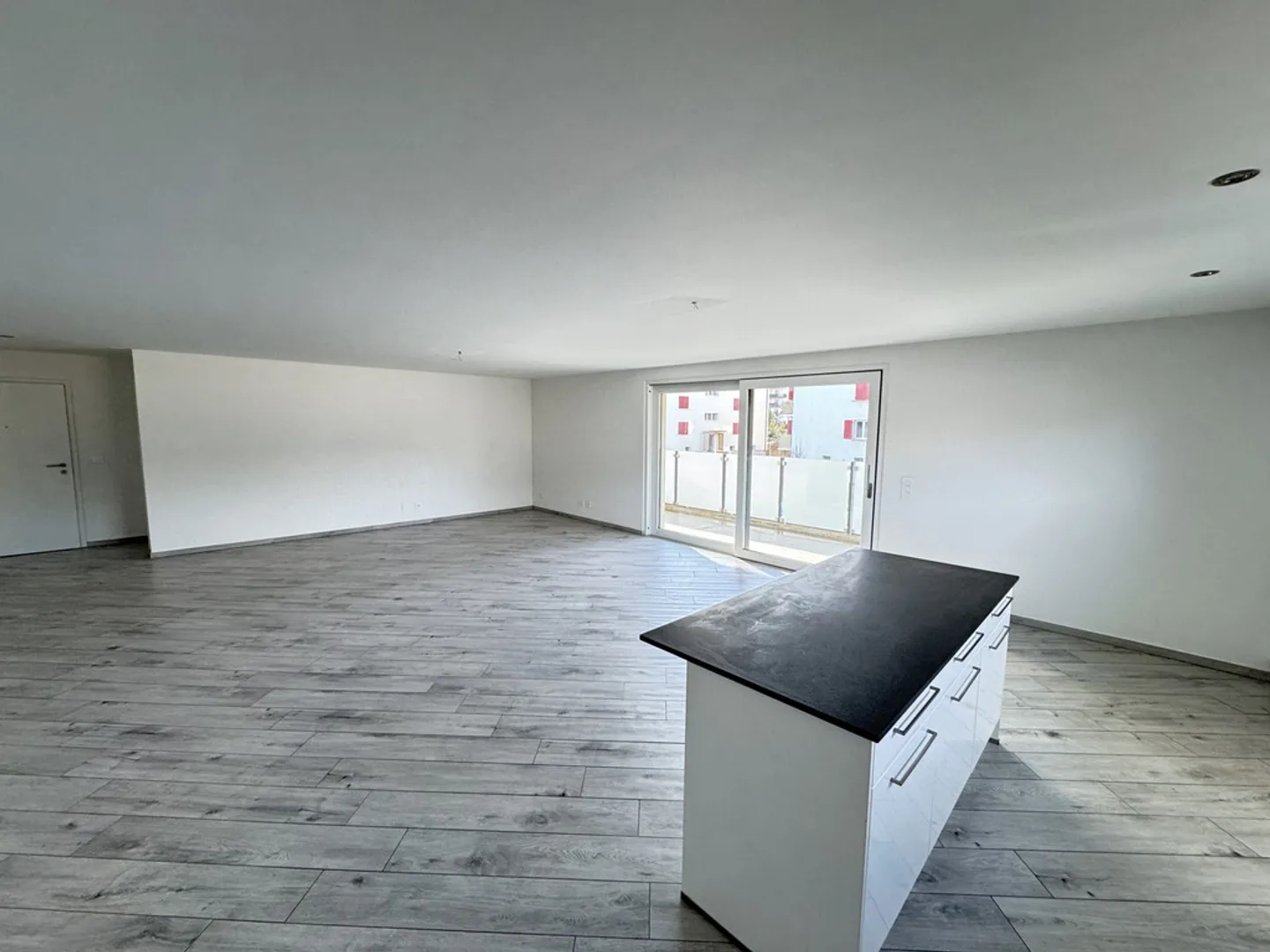 Appartement moderne avec terrasse - Photo 5 sur 11