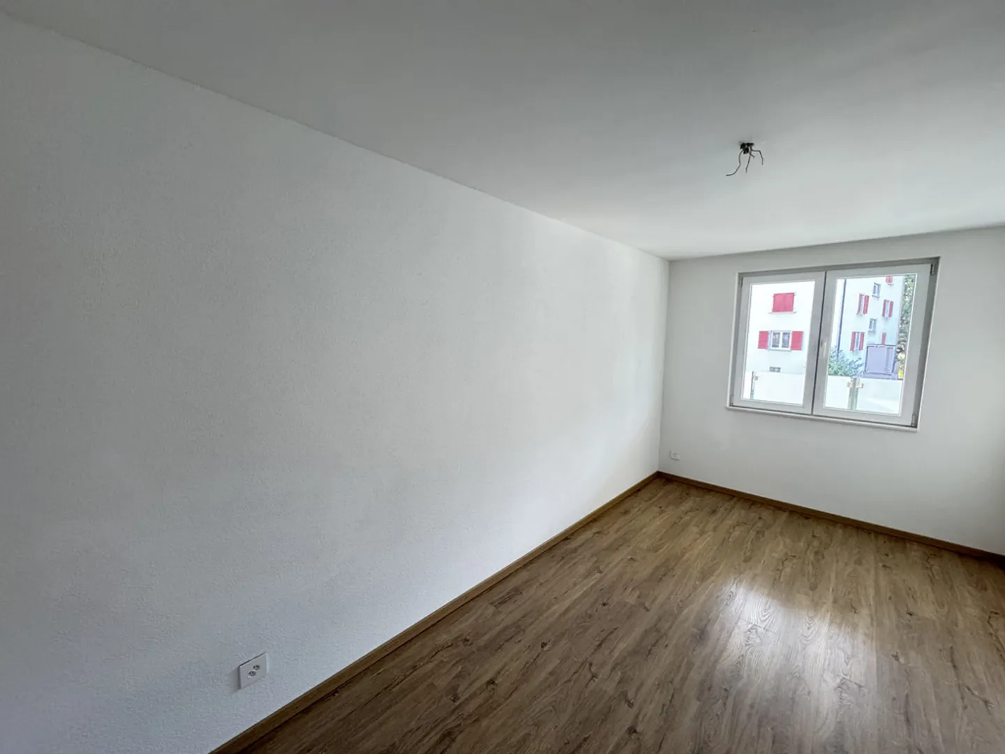 Appartement moderne avec terrasse - Photo 9 sur 11