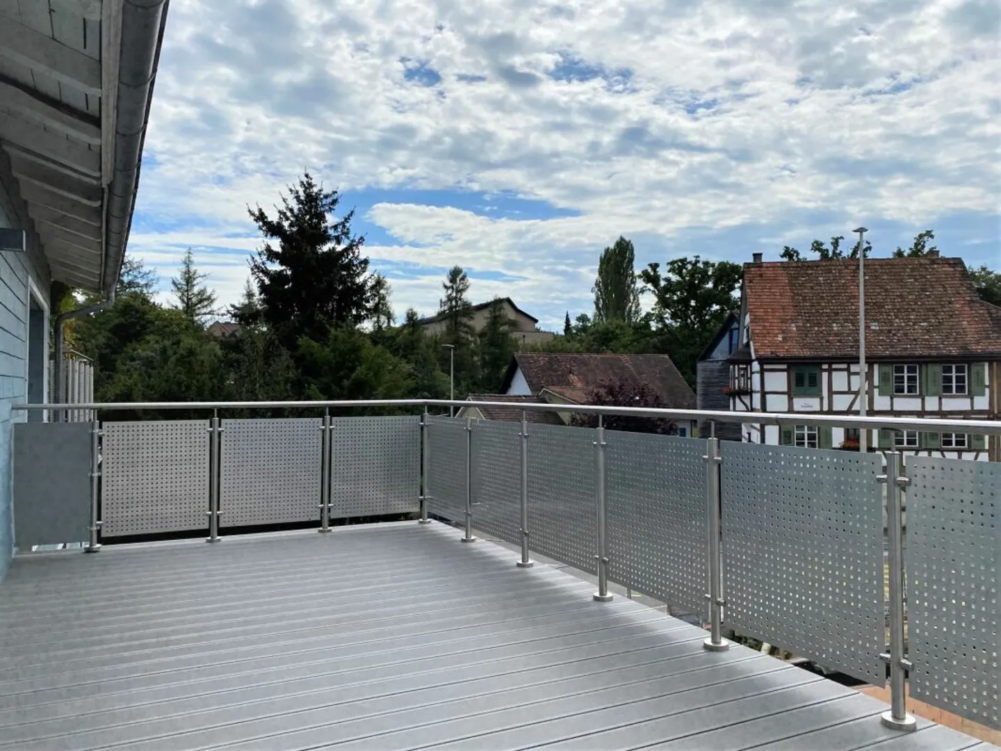 Sehr gepflegte 3,5-Zi.-Wohnung mit grosser Terrasse - Foto 8 von 12