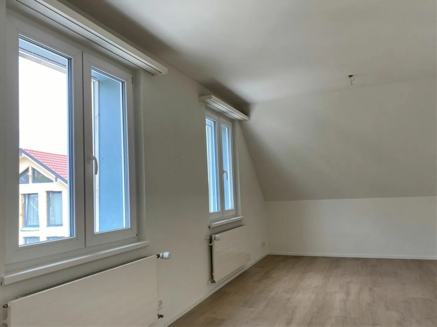 Sehr gepflegte 3,5-Zi.-Wohnung mit grosser Terrasse - Foto 4 von 12