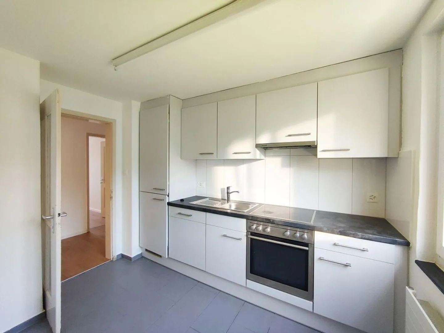 Bella appartamento in una proprietà ben curata - Foto 2 di 11