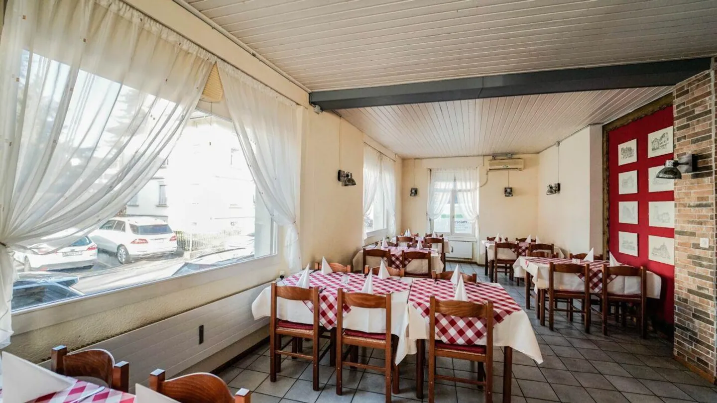 Charmantes Mehrfamilienhaus mit 8 Einheiten an zentraler Lage - Photo 10 sur 11