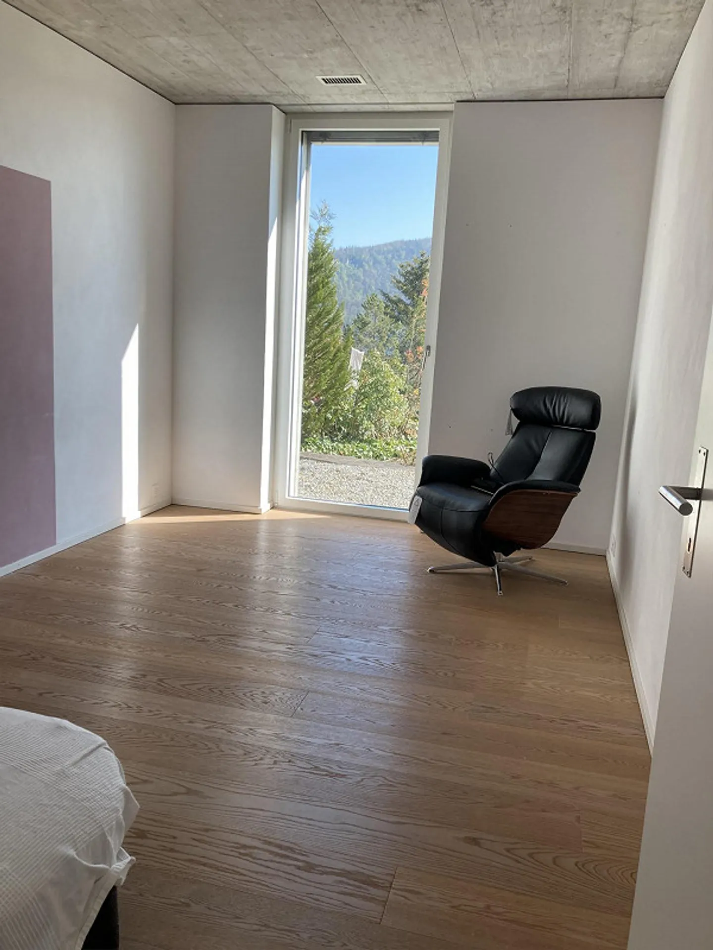 Bright modern 2.5 room apartment with garden share - Photo 6 of 12