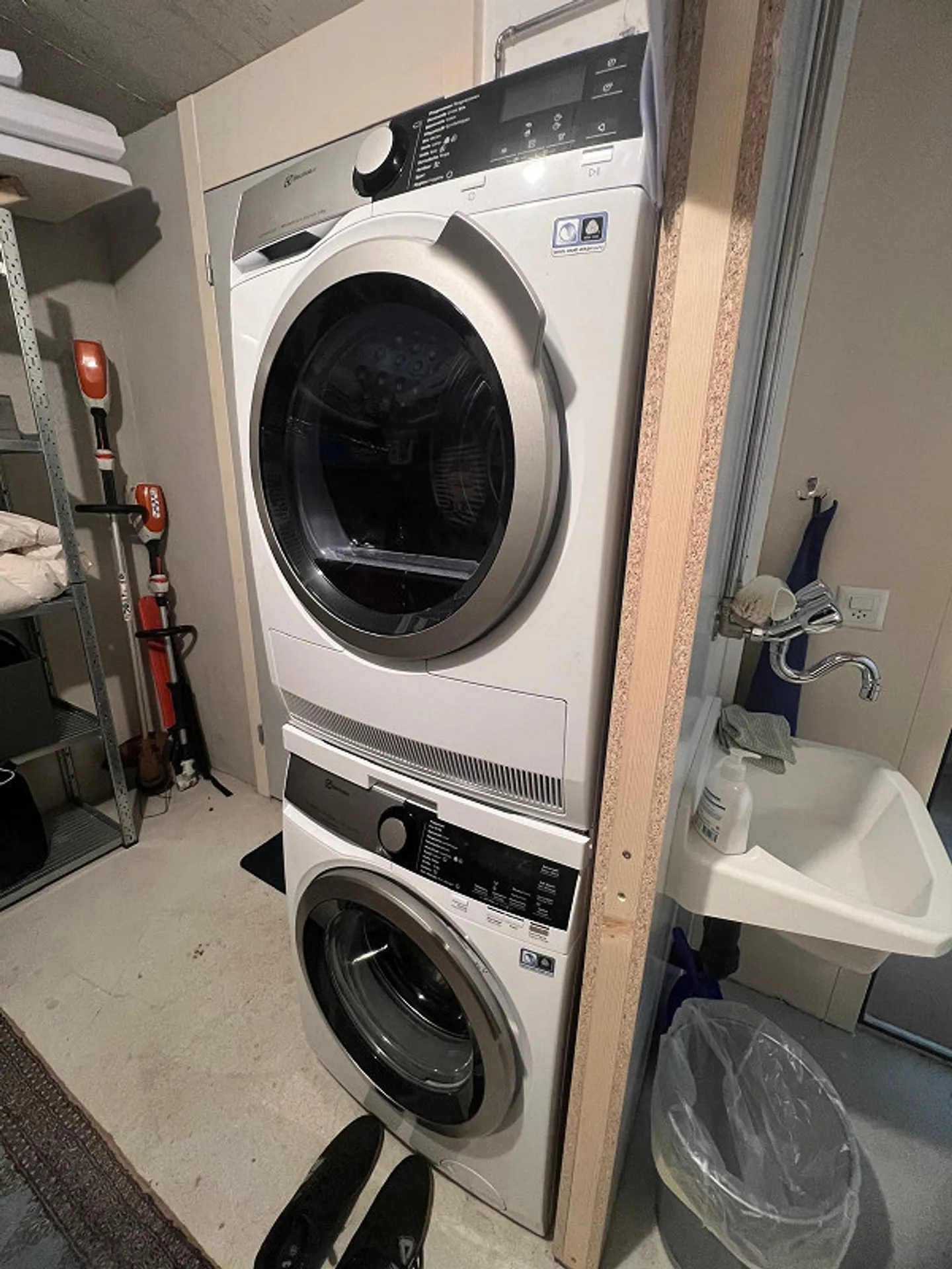 Bright modern 2.5 room apartment with garden share - Photo 12 of 12