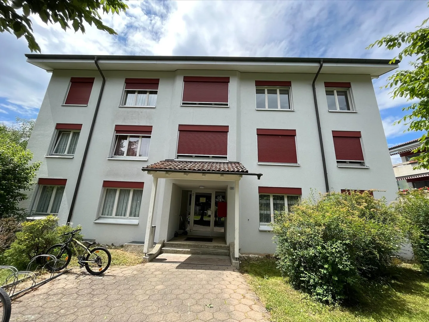 Schöne, grosszügige 3.5 Zimmer Wohnung mit neuer Küche - Foto 1 di 21