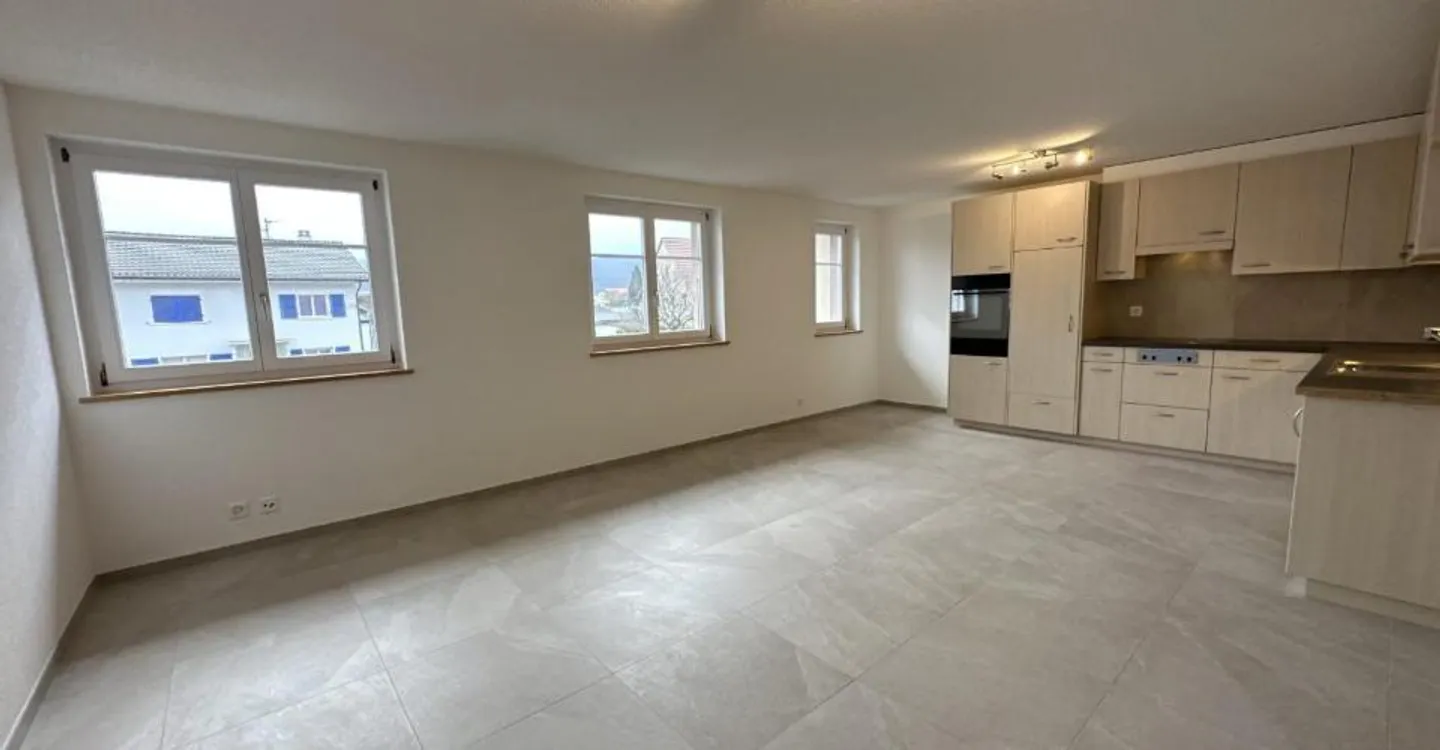 Appartement entièrement rénové de 4.5 pièces à Alle - Foto 3 di 12