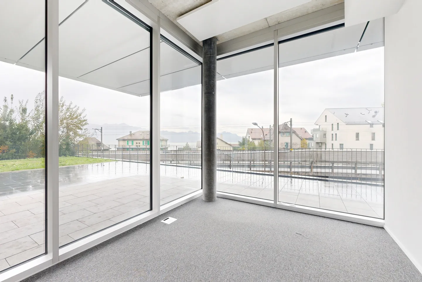 Spazio ufficio idealmente situato a Pully! - Foto 1 di 11