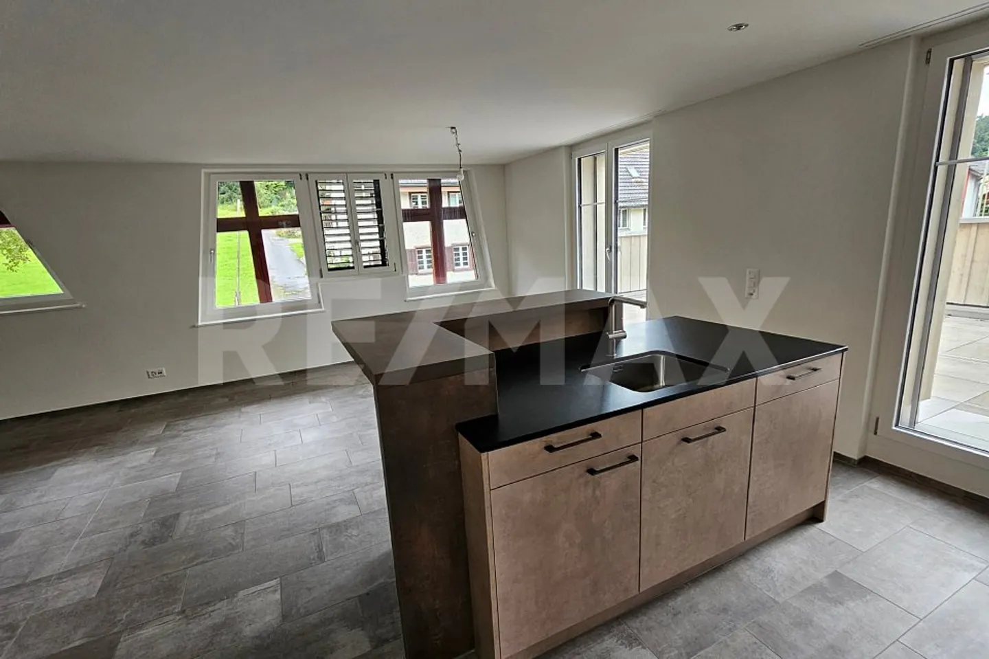 5.5-room condominium in the new construction project "Smiledörfli Wydum Rorbas" - House 8 - Photo 5 of 13