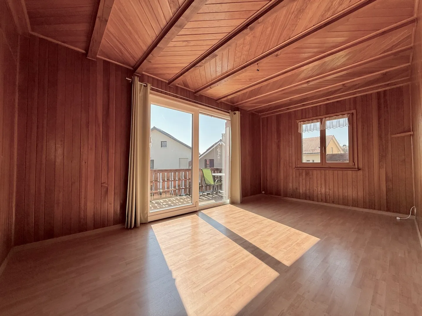 Cottage to renovate with a view of the Alps in the distance! - Photo 6 of 14