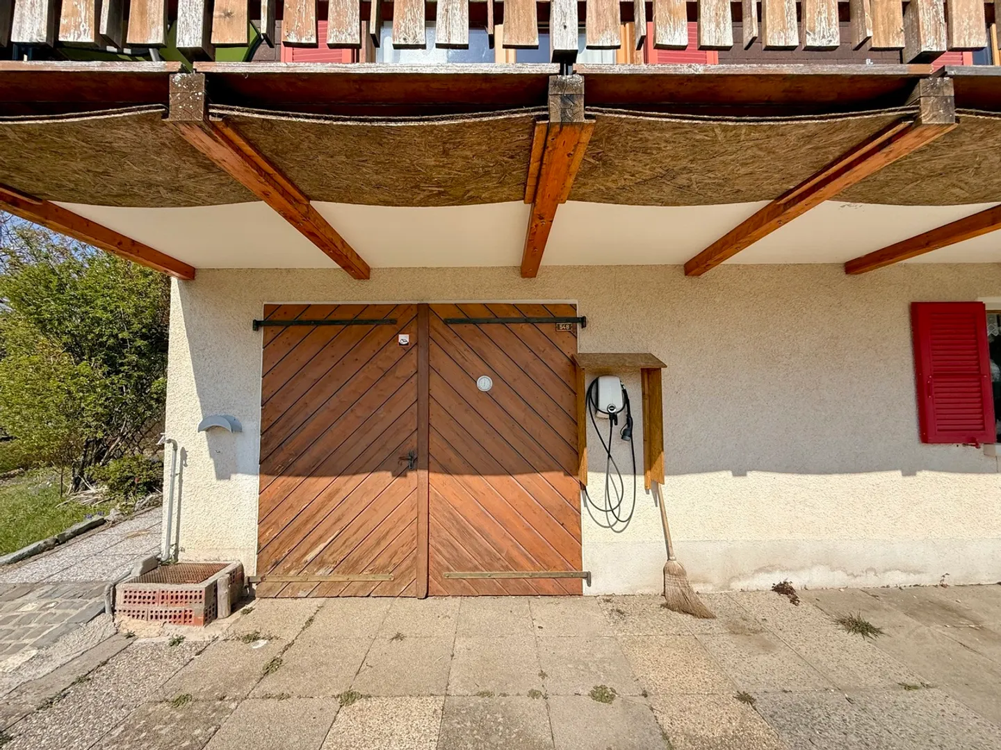 Cottage to renovate with a view of the Alps in the distance! - Photo 13 of 14