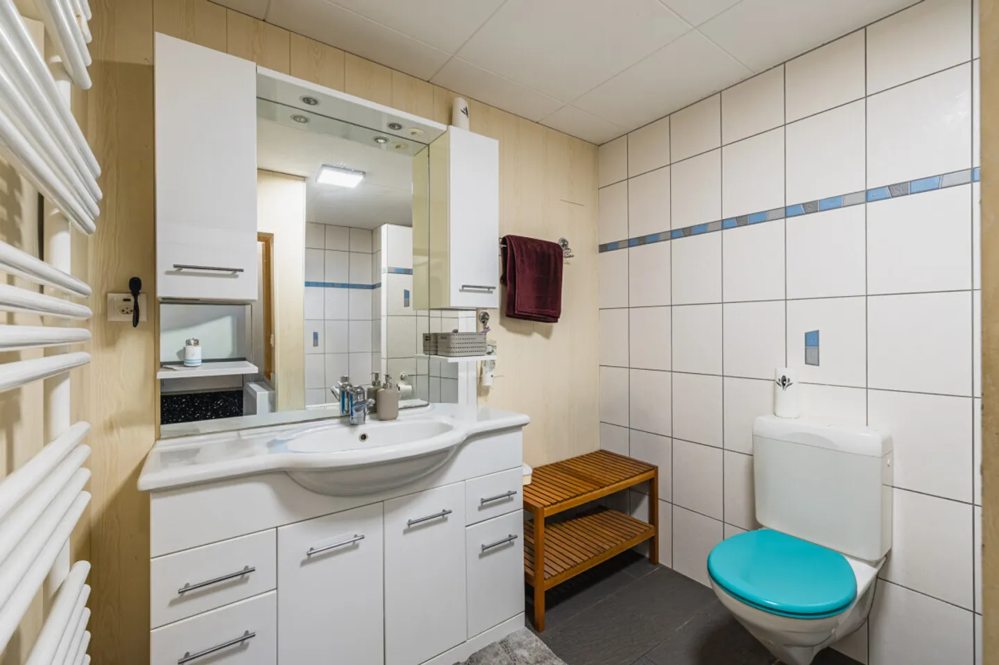 MAISON D'HABITATION AVEC POTENTIEL CONSTRUCTIBLE A CHAVORNAY - Photo 7 of 12