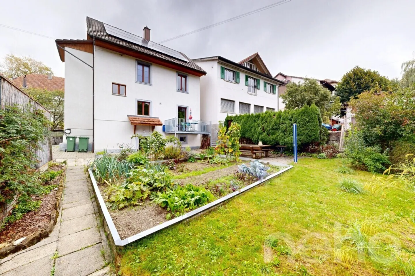 Casa Familiare Atipica Ristrutturata con Giardino e Garage Indipendente - Foto 8 di 12