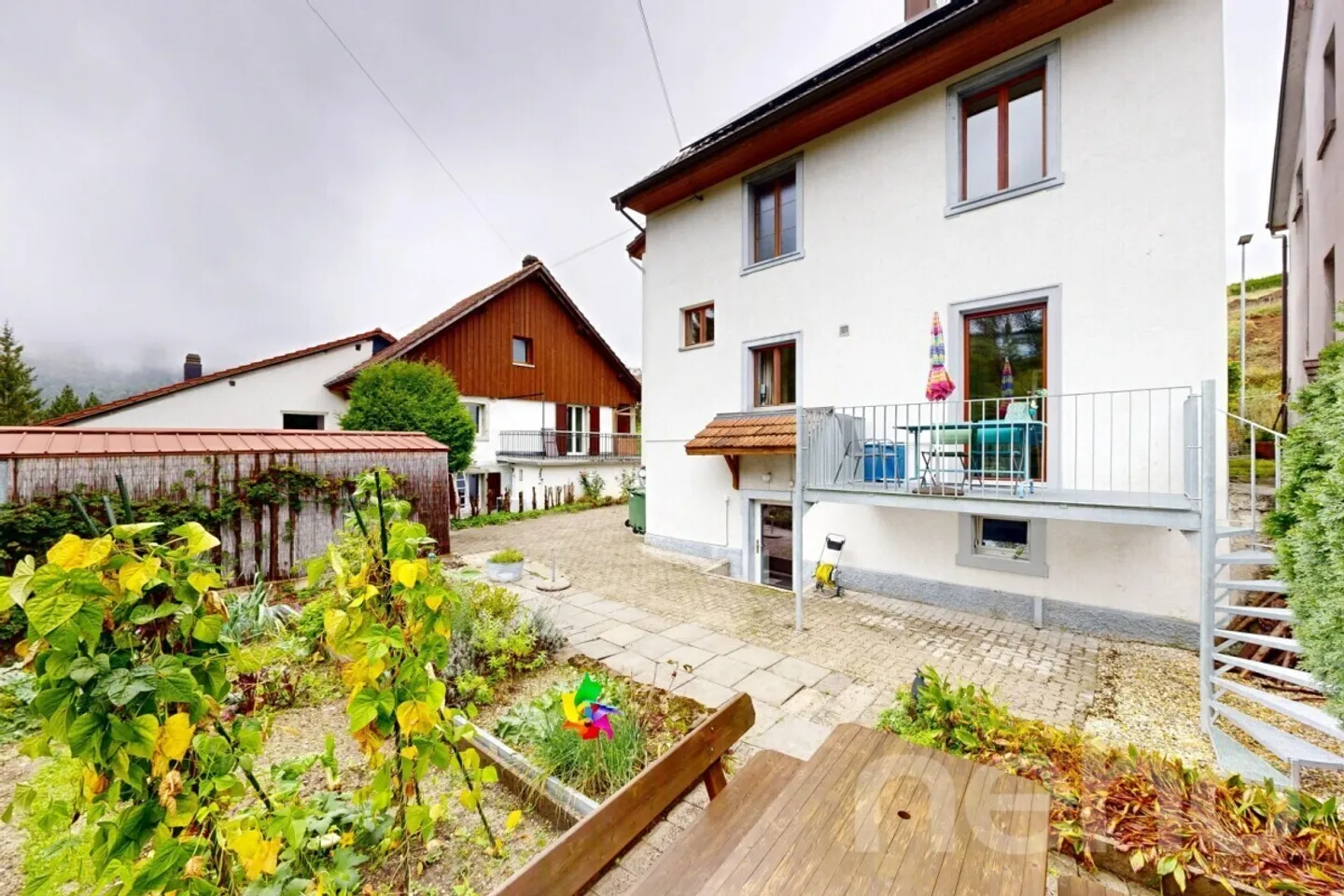 Casa Familiare Atipica Ristrutturata con Giardino e Garage Indipendente - Foto 12 di 12