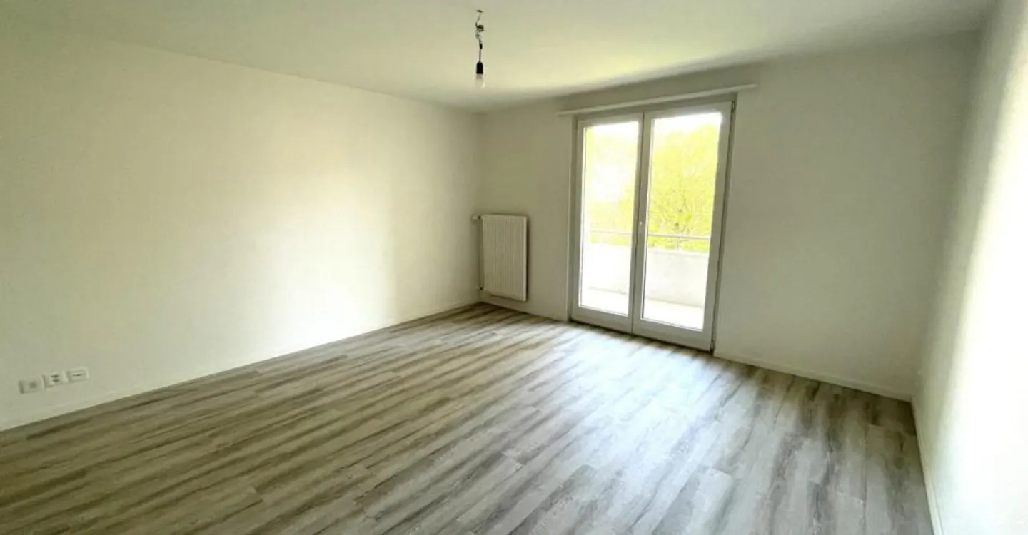 Appartement lumineux 4 pièces avec balcon - Photo 5 sur 16