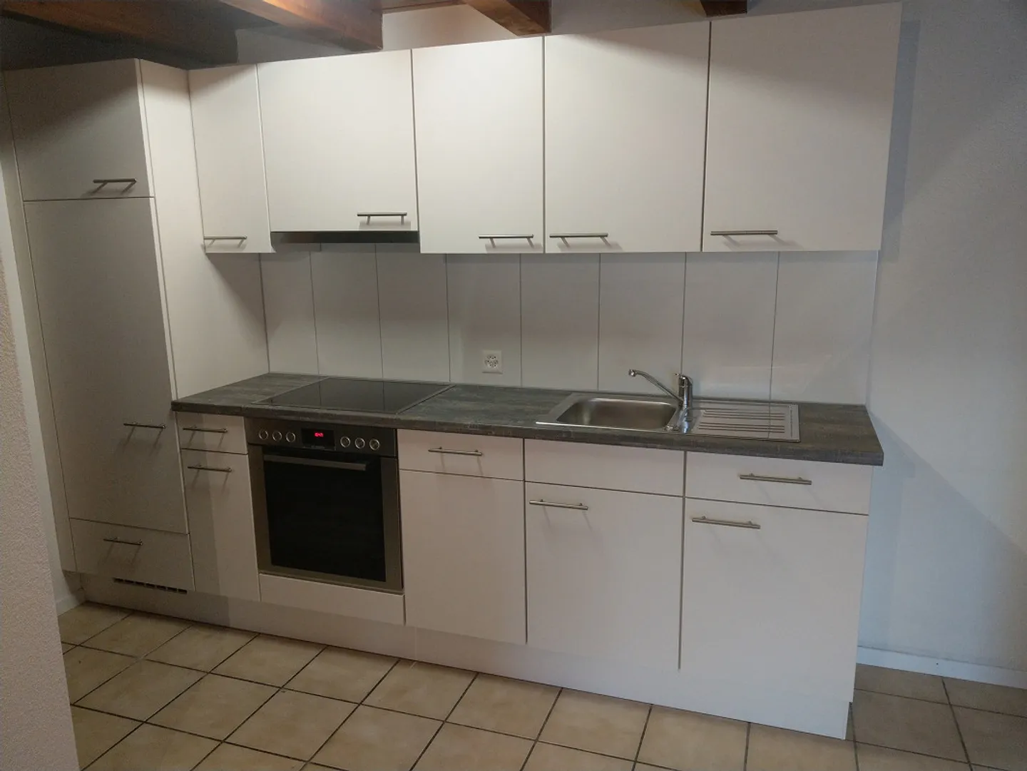 2 1/2 Room Apartment in a Central Location - Photo 5 of 6