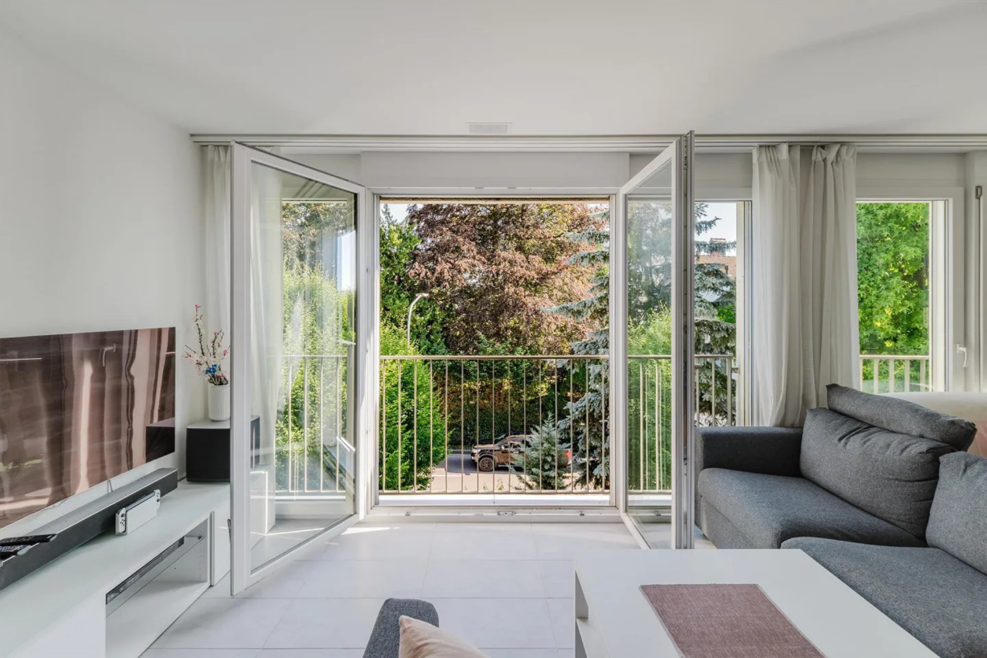 Tout très proche - Appartement 3.5 pièces au cœur de Wil - Photo 1 sur 13