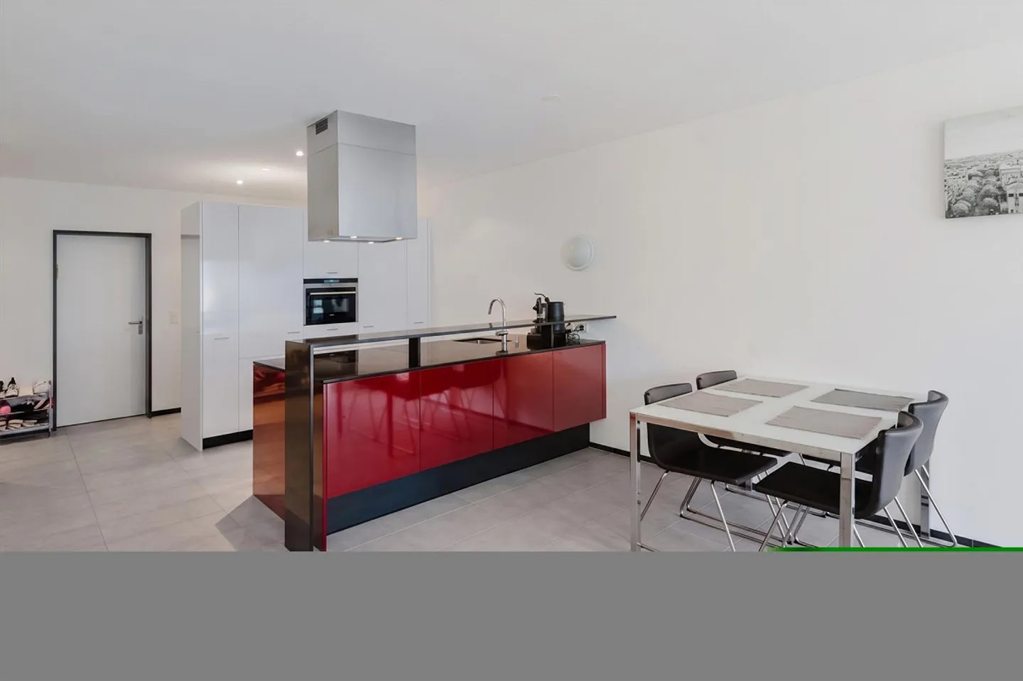 Tout très proche - Appartement 3.5 pièces au cœur de Wil - Photo 3 sur 13