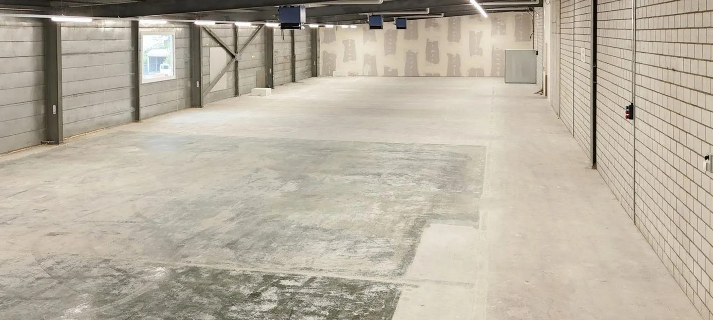 Spazio di stoccaggio versatile a Münsingen 536m2 - Foto 2 di 4