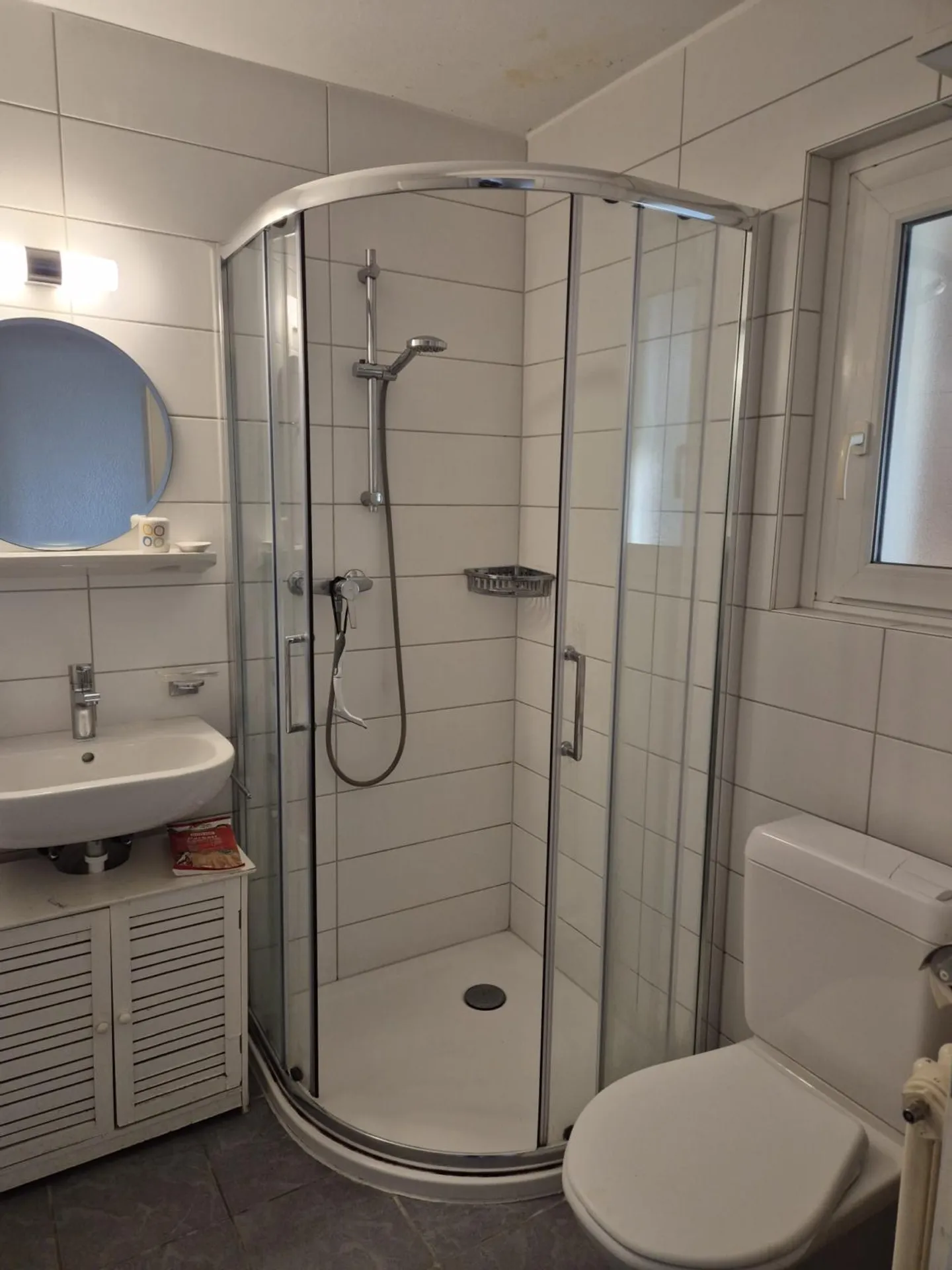 Charmantes Studio mit Seeblick - Foto 4 von 6