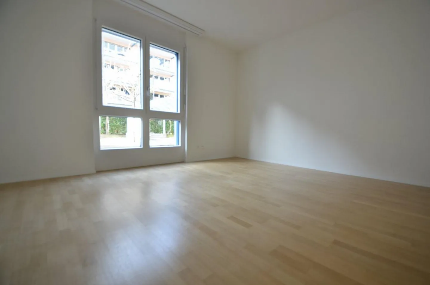 2.5-room apartment near Rosengarten with garden - Photo 5 of 8