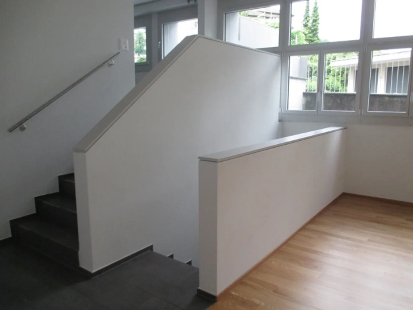 «Modernes, stilvolles Lokal» - Foto 2 von 7