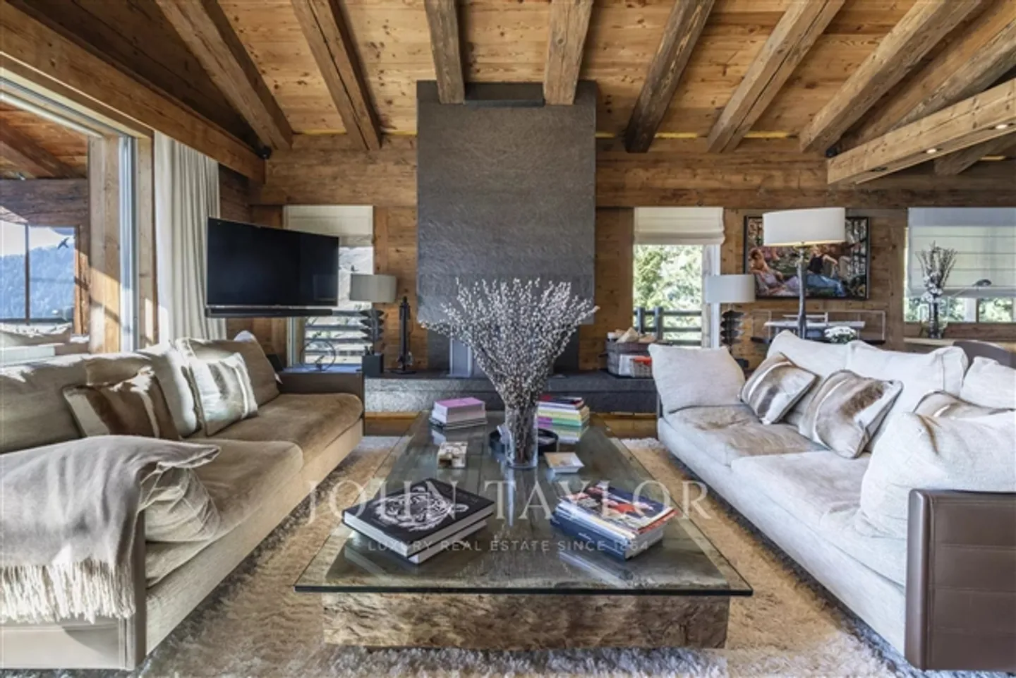 Luxurious Chalet with Pool and Wellness Area - Photo 4 of 12