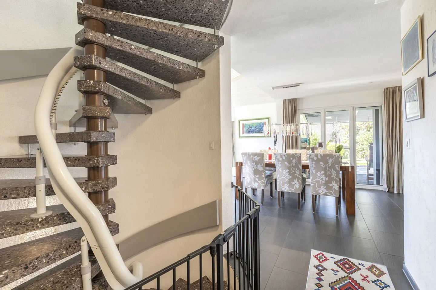 Casa moderna con vista spettacolare - Foto 6 di 10