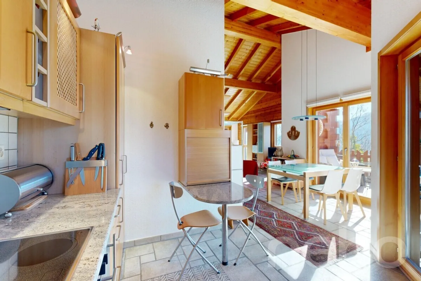 Chalet with Mountain Views - Photo 10 of 12