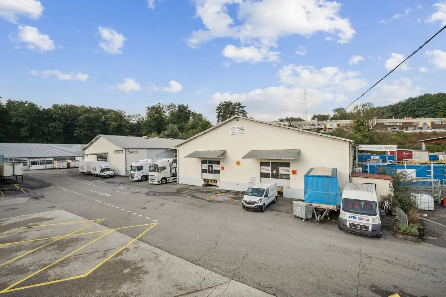 Immeuble mixte à louer - Photo 2 sur 4