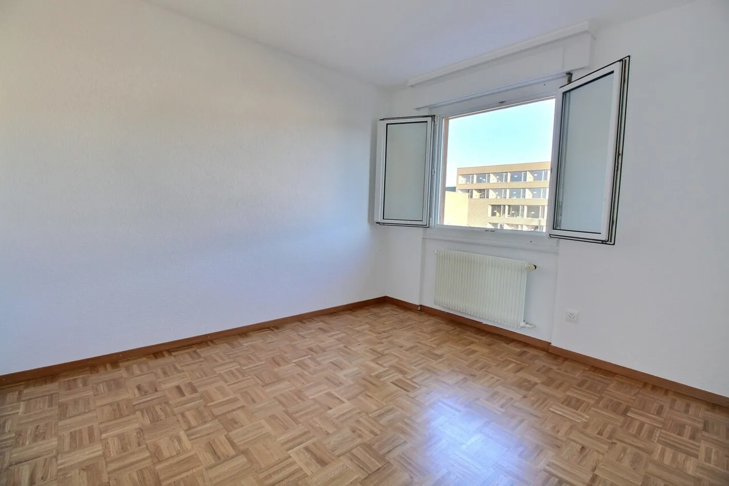 Bel appartement lumineux dans un bon emplacement - Photo 5 sur 9