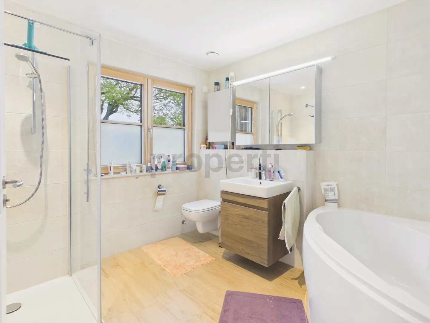 Neues Familienhaus mit Garten - Foto 12 von 13