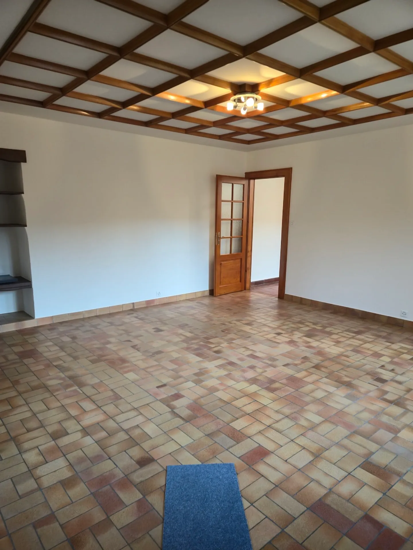 Village house with courtyard and terraces in Bourdigny - Photo 6 of 23