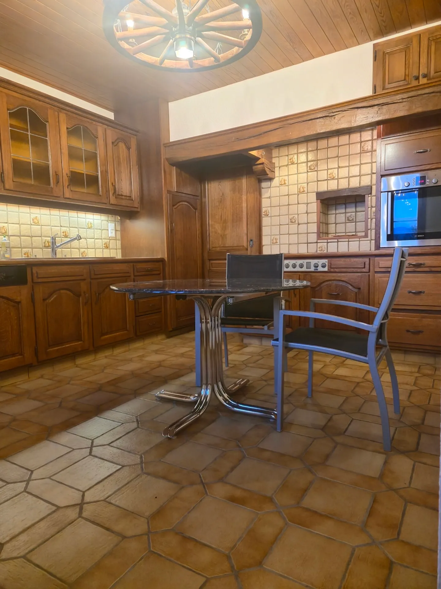 Village house with courtyard and terraces in Bourdigny - Photo 8 of 23