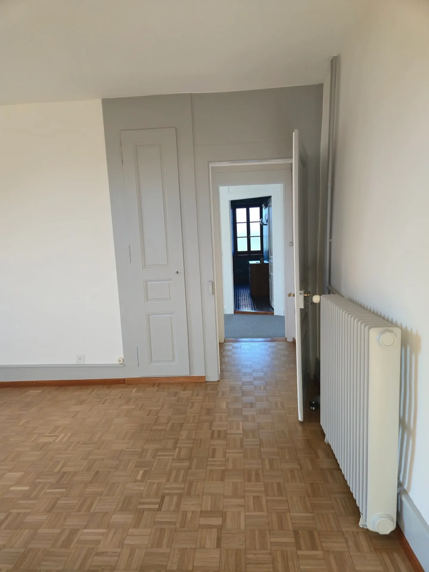 Village house with courtyard and terraces in Bourdigny - Photo 14 of 23